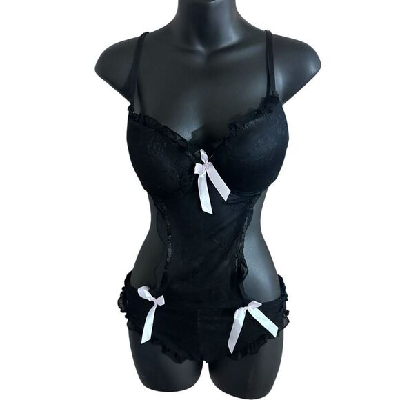 Vintage Beautiful Y2K 2000s deadstock black Lacey with with adjustable straps an - Picture 1 of 8